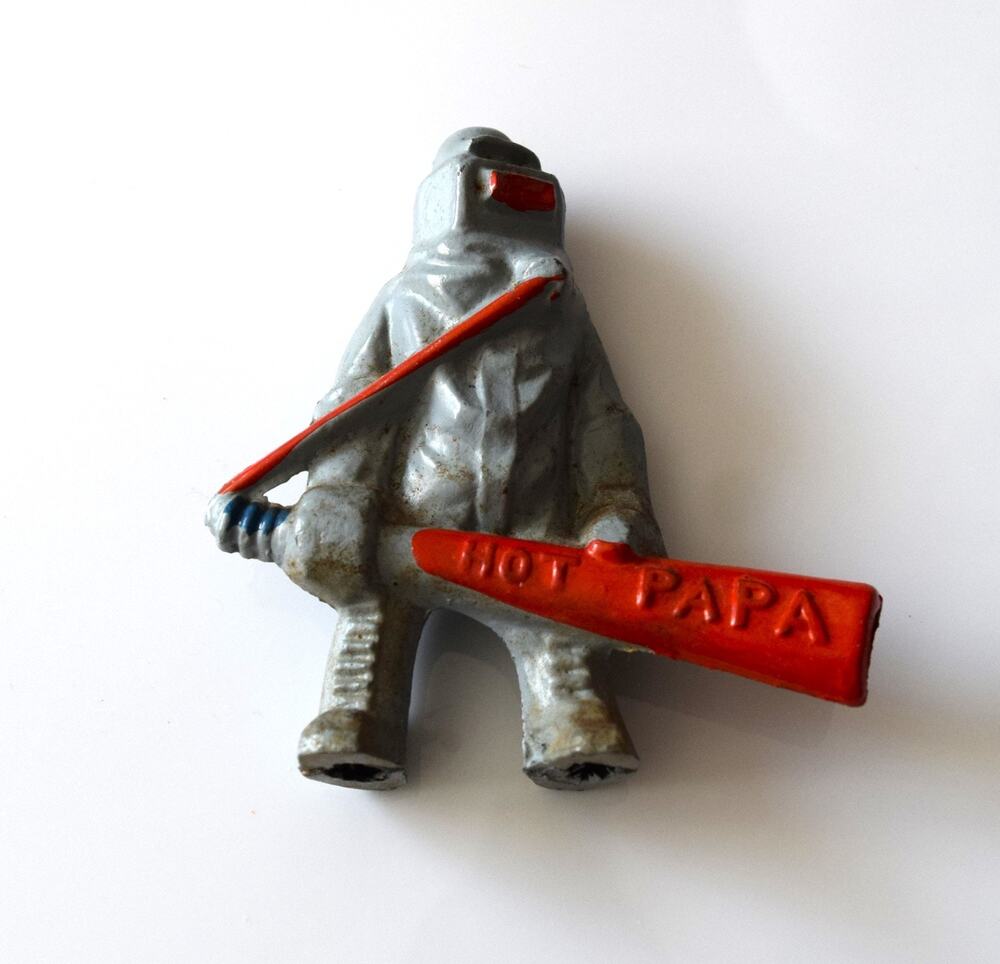 MANOIL Dimestore SCARCE Lead Toy Soldier GREY HOT PAPA Barclay